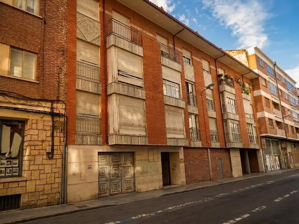 Vista exterior de Piso en venta en Palencia con Calefacción