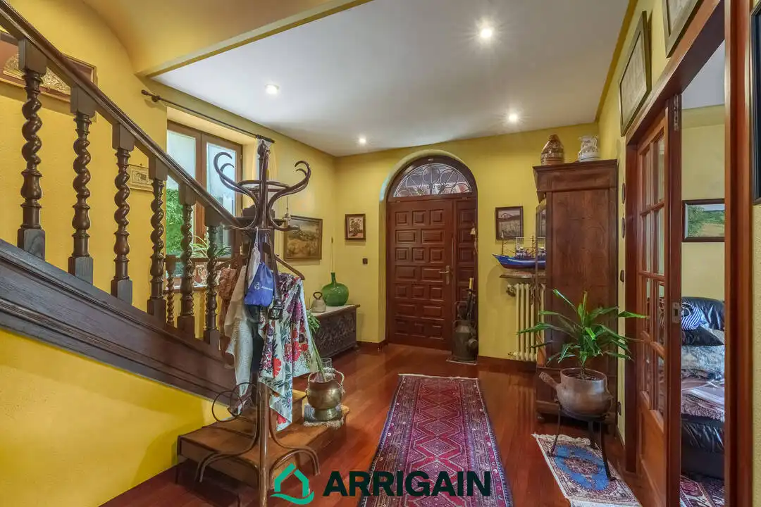 Casa o chalet en venta en Irun  con Calefacción, Jardín privado y Terraza