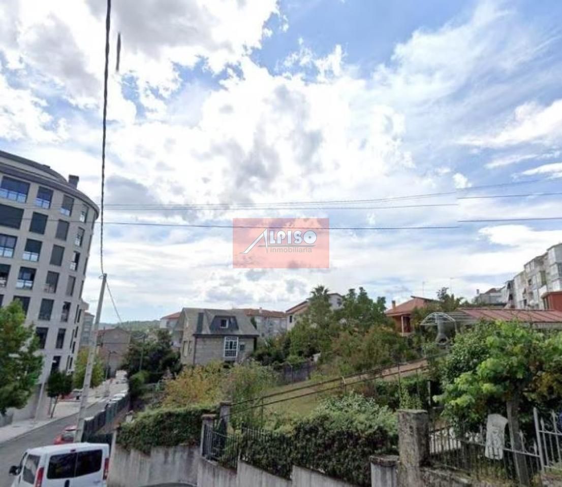 Casa o xalet en venda en Ourense Capital  amb Calefacció, Jardí privat i Terrassa