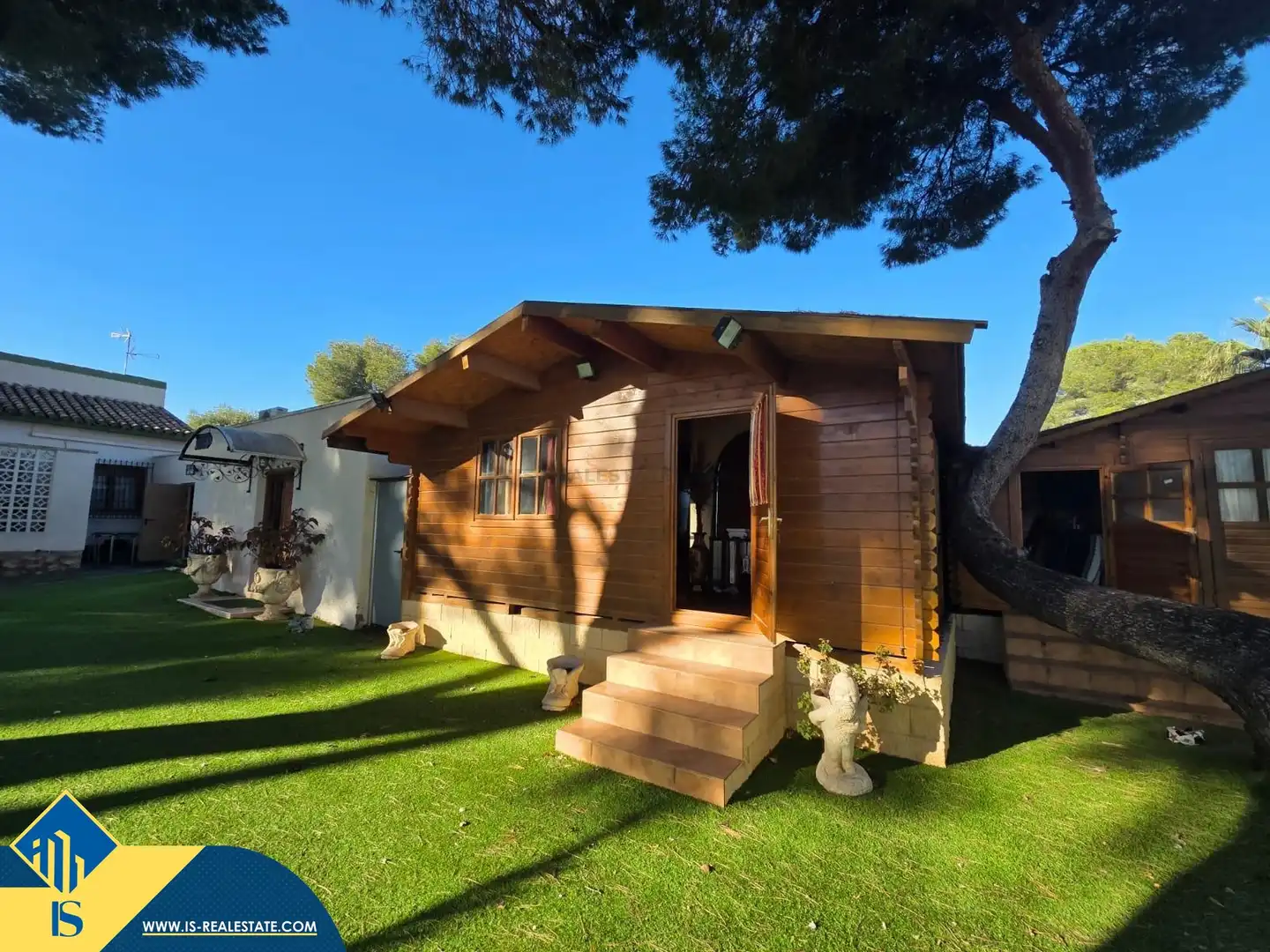House with garden for sale in Orihuela Costa