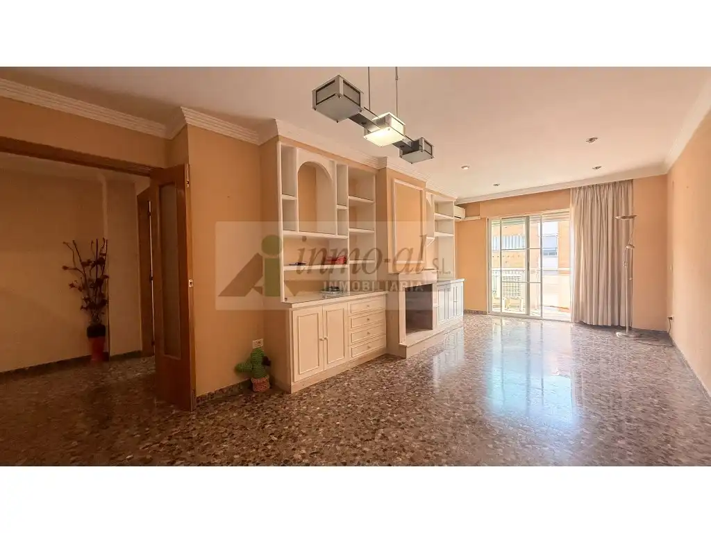 Flat with terrace for sale in Calle San Fernando, imagen 5