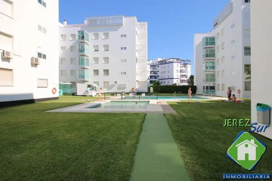 Piscina de Piso en venta en El Puerto de Santa María con Aire acondicionado, Calefacción y Terraza