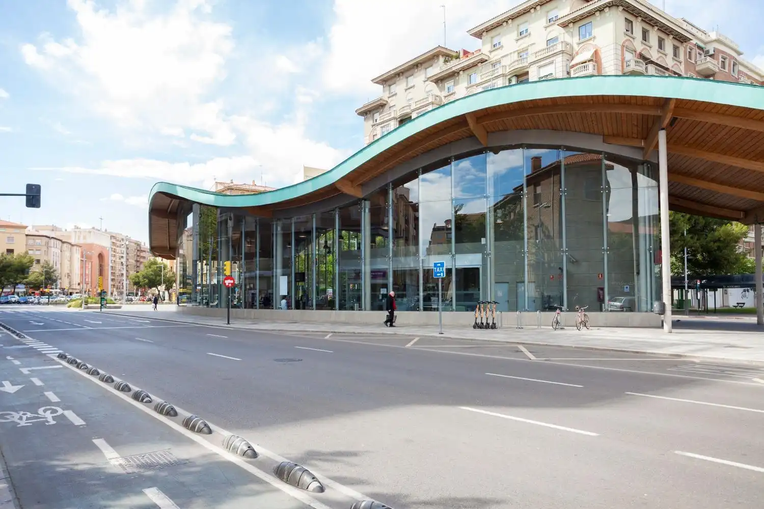 Vista exterior de Piso en venta en Zaragoza con Calefacción