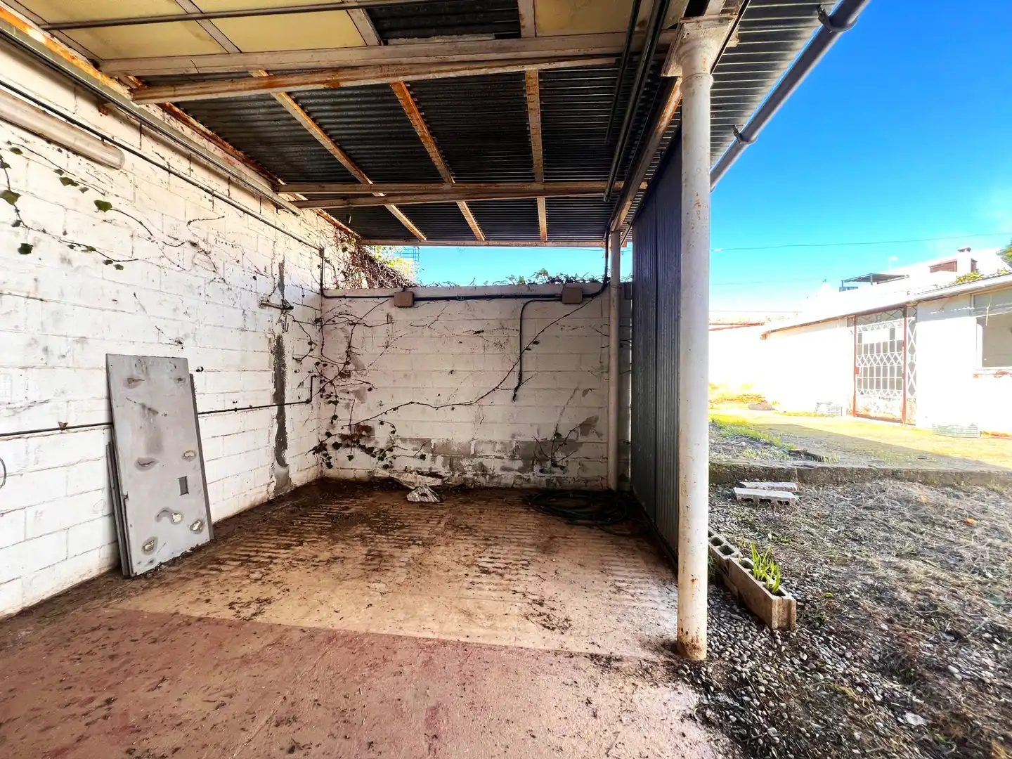 Casa adosada en venda en Espartinas amb Jardí privat i Traster