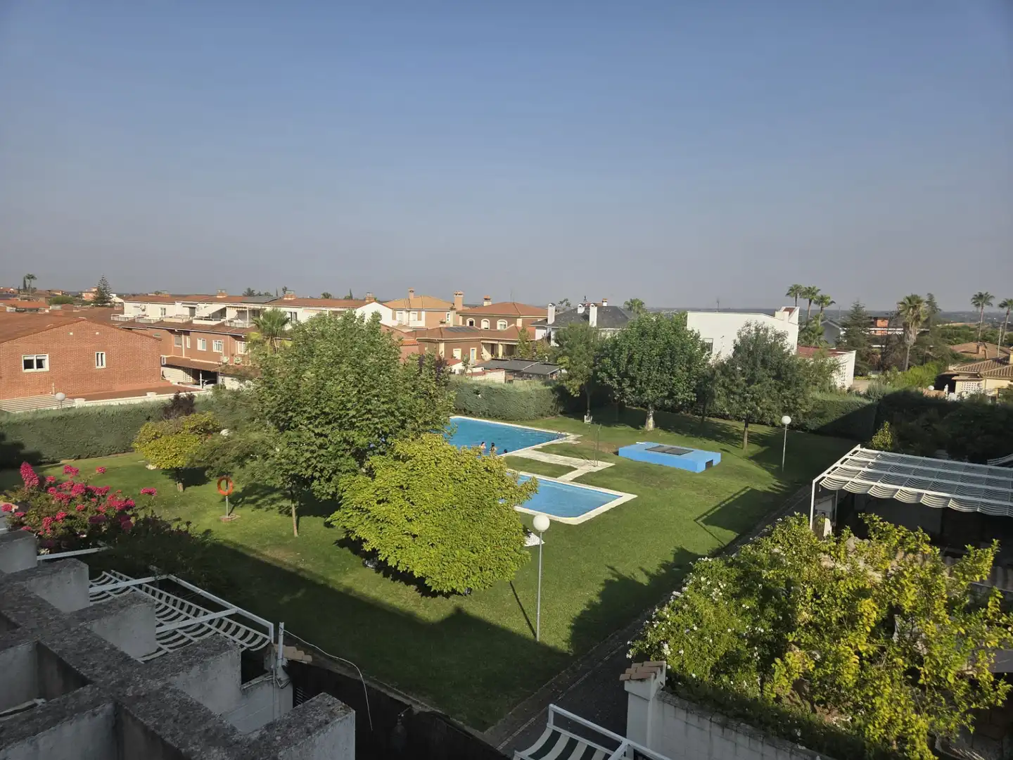 Piscina de Ático de alquiler en Badajoz con Aire acondicionado, Calefacción y Parquet