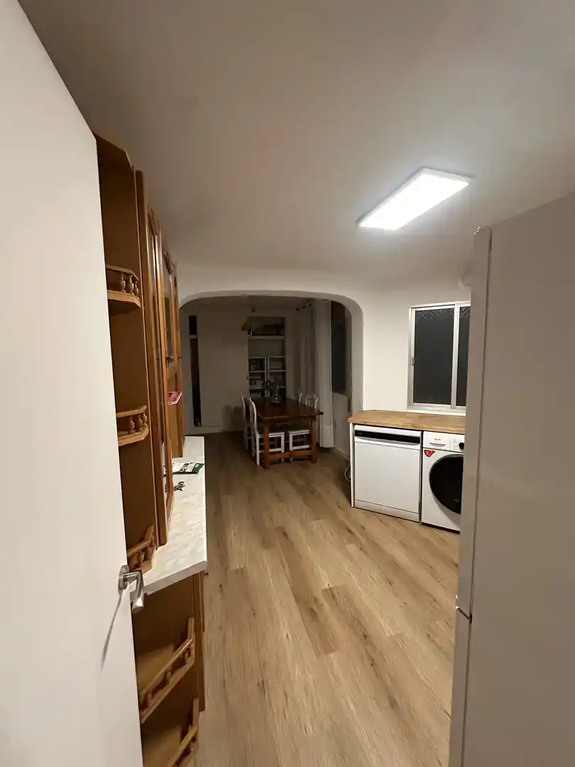Cocina de Piso para compartir en La Línea de la Concepción con Aire acondicionado, Parquet y Piscina