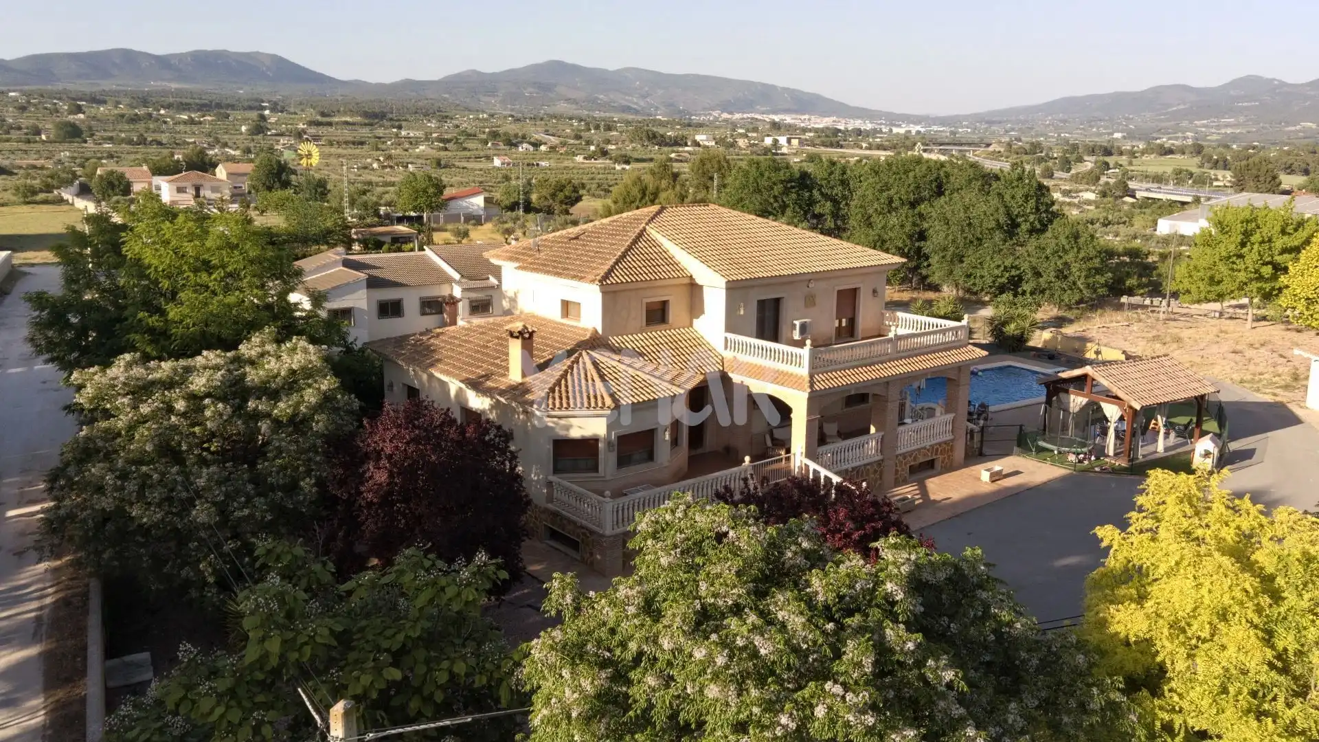 Haus mit Pool zum Verkauf in Castalla