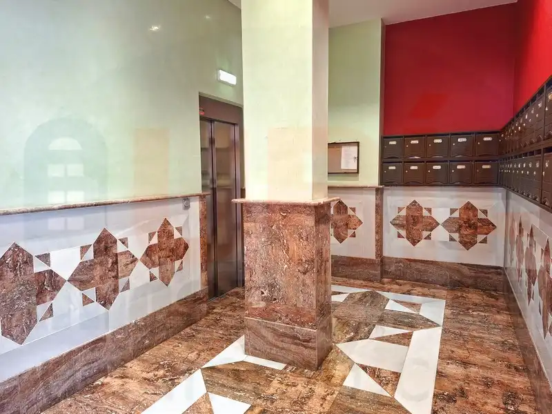 Pis en venda en Oviedo  amb Calefacció, Terrassa i Traster