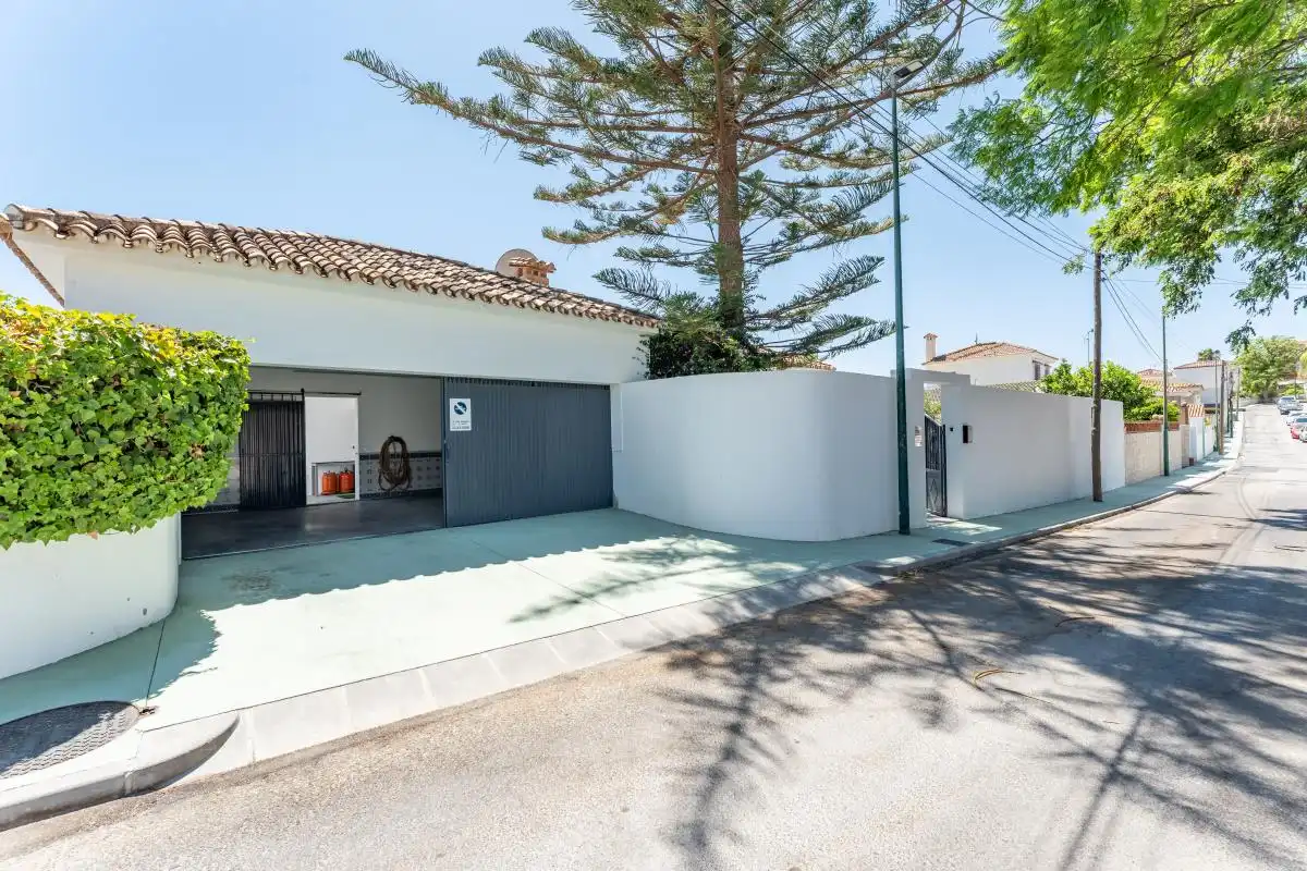 Exterior view of Houses for sale in Málaga  with Air Conditioner, Heating and Private garden
