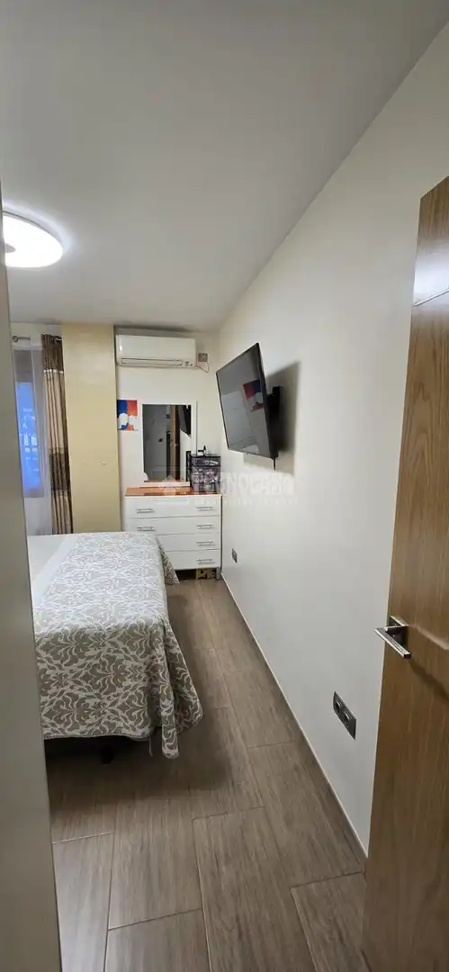 Bedroom of Flat for sale in Sevilla