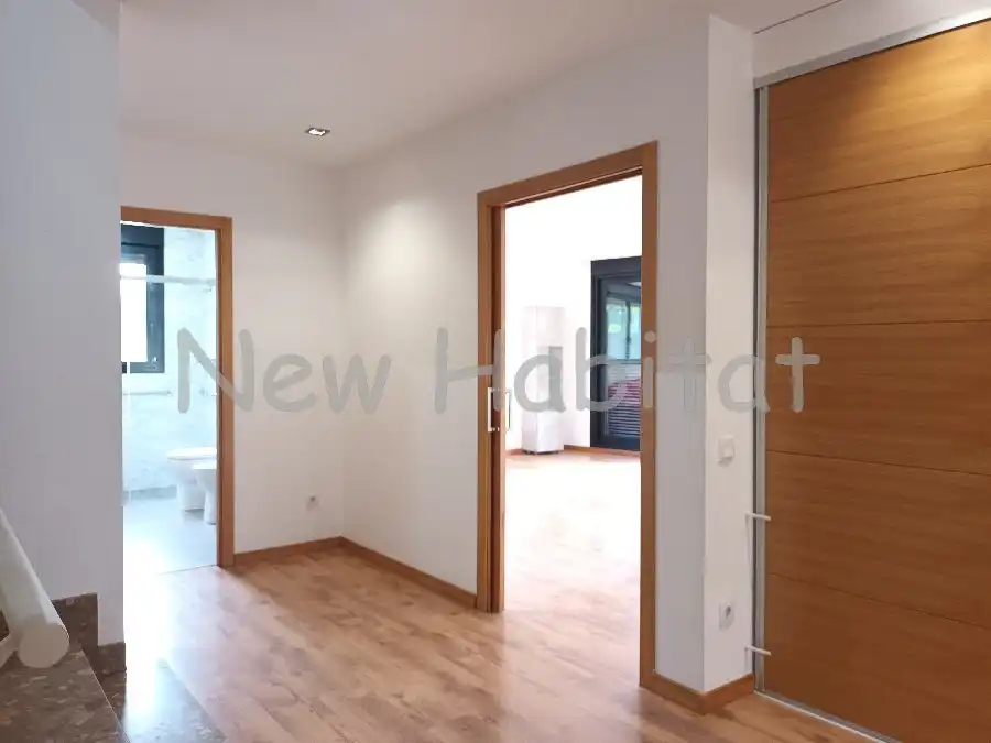 Casa adosada en venta en Castellón de la Plana / Castelló de la Plana con Aire acondicionado, Jardín privado y Terraza
