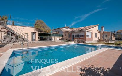 Piscina de Casa o xalet en venda en Santa Eulàlia de Ronçana amb Terrassa i Piscina