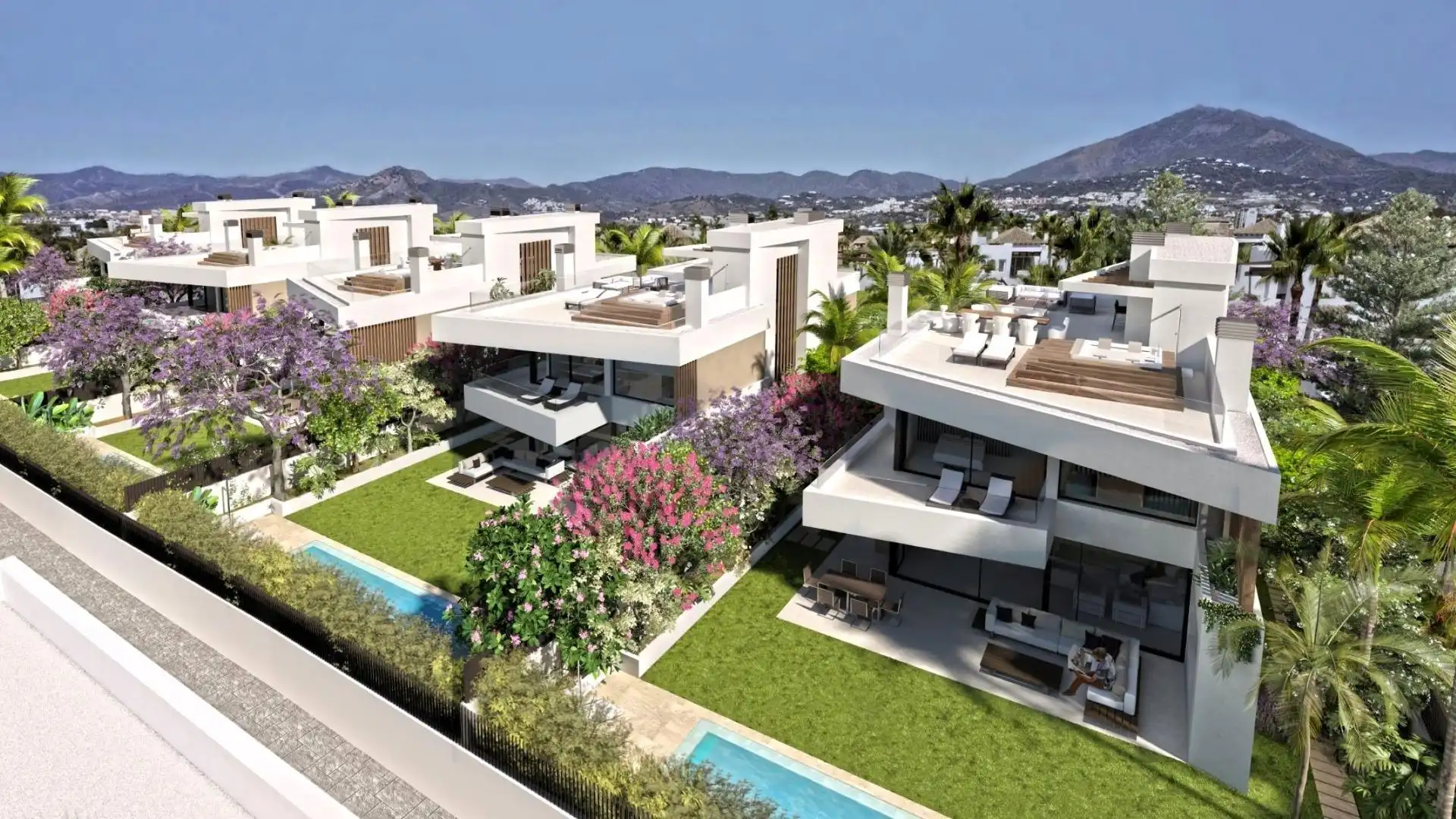 Xalet amb piscina en venda a Nueva Andalucía