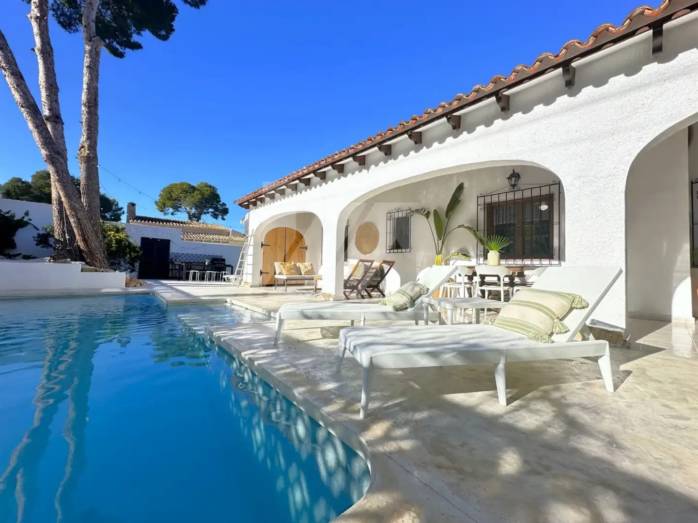 Piscina de Casa o chalet en venta en Moraira con Aire acondicionado, Calefacción y Jardín privado