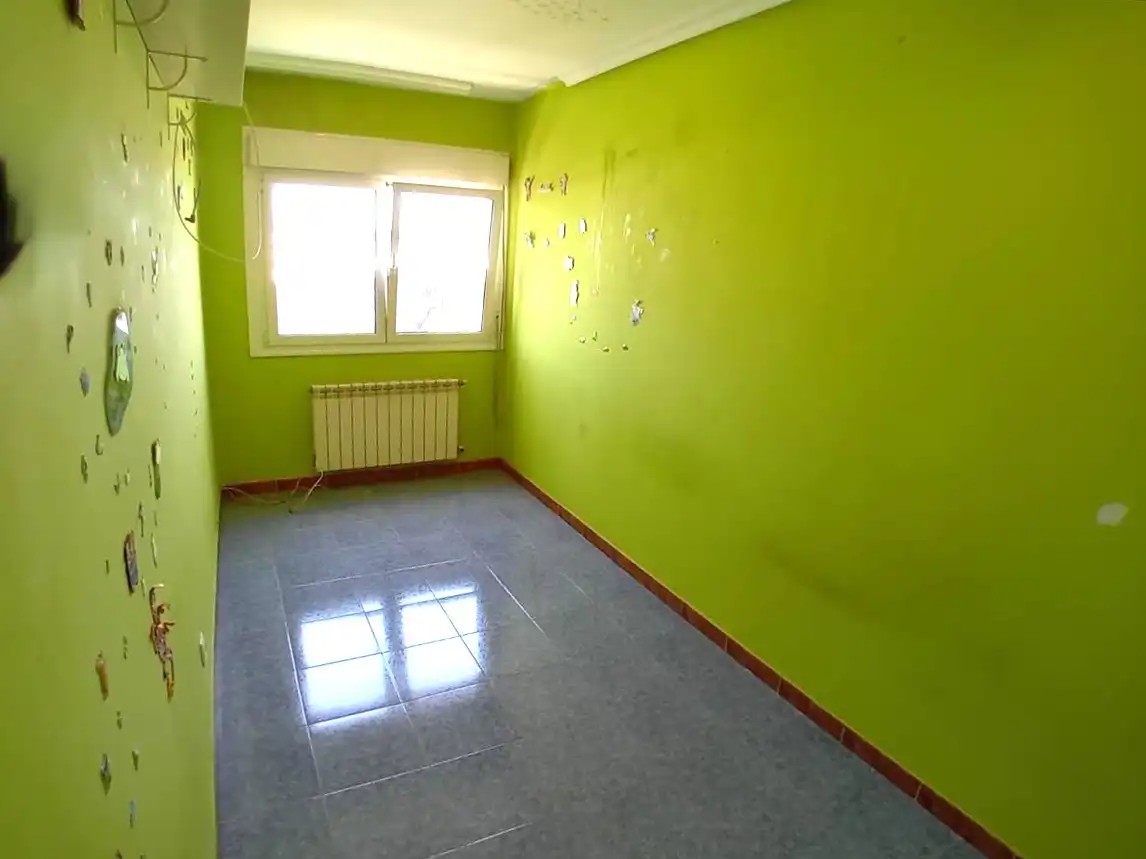 Habitación de Piso en venta en Santoña con Calefacción y Parquet