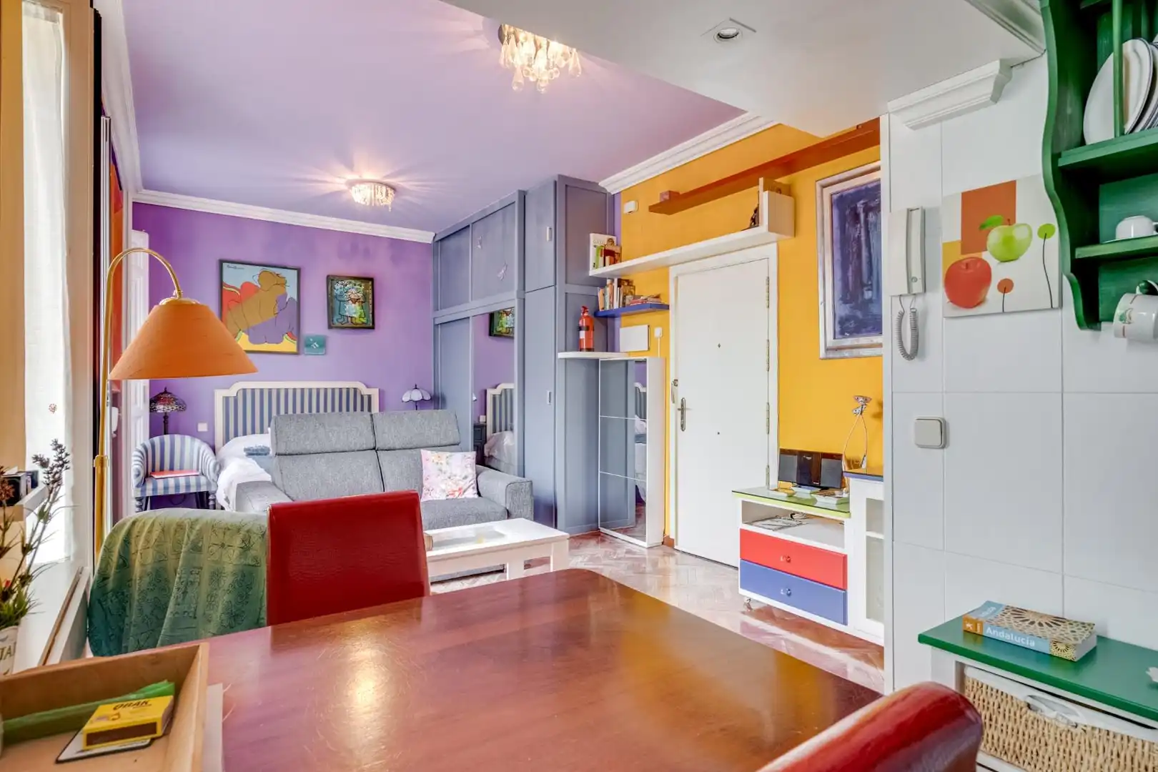Sala d'estar de Apartament de lloguer en Madrid amb Calefacció, Parquet i Balcó