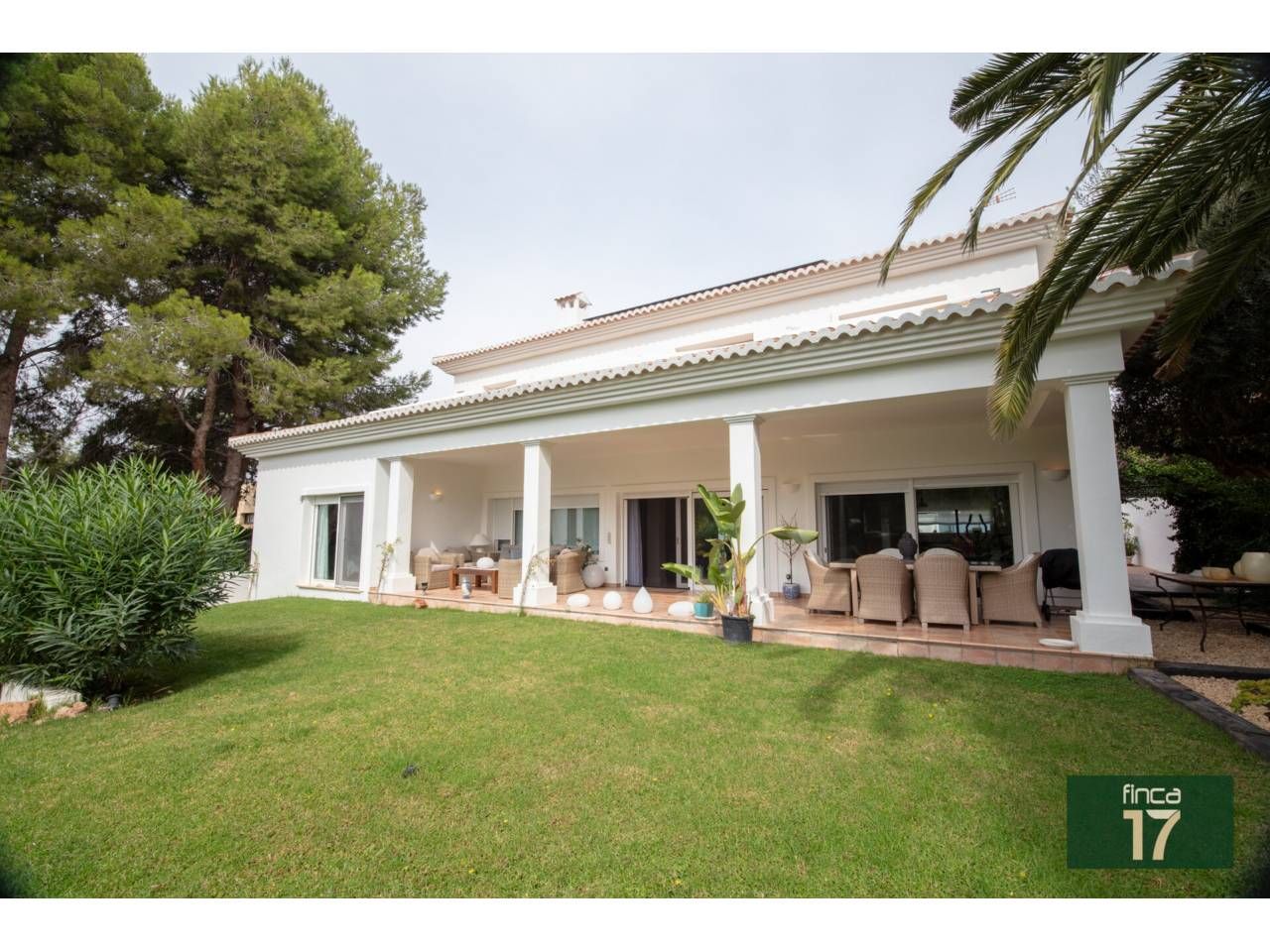 Jardí de Casa o xalet en venda en Petrer amb Jardí privat, Terrassa i Piscina