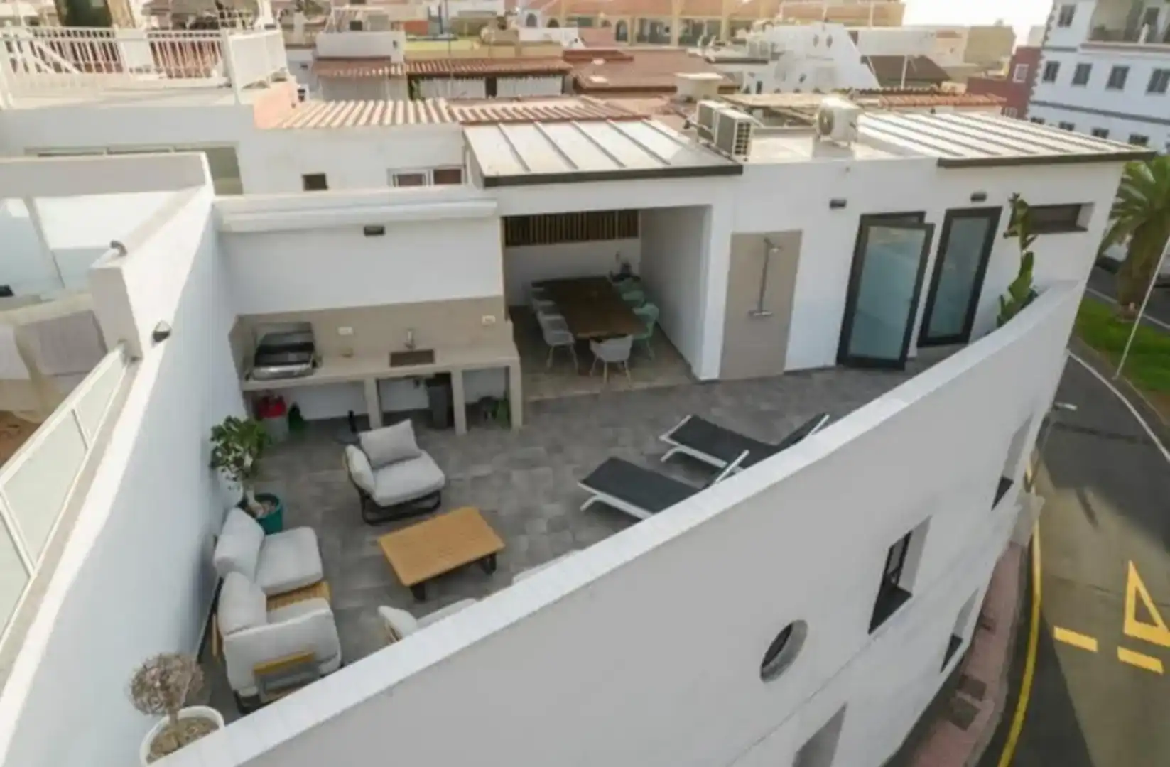 Terrassa de Casa adosada en venda en Guía de Isora amb Aire condicionat, Traster i Moblat