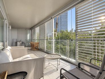 Flat with pool for sale in Sant Martí
