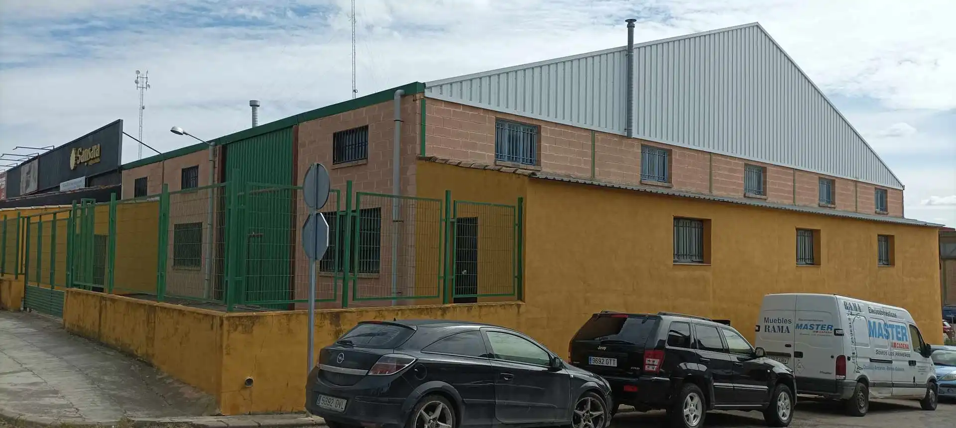 Industriegebäude zum Verkauf in Polígono Cuberg