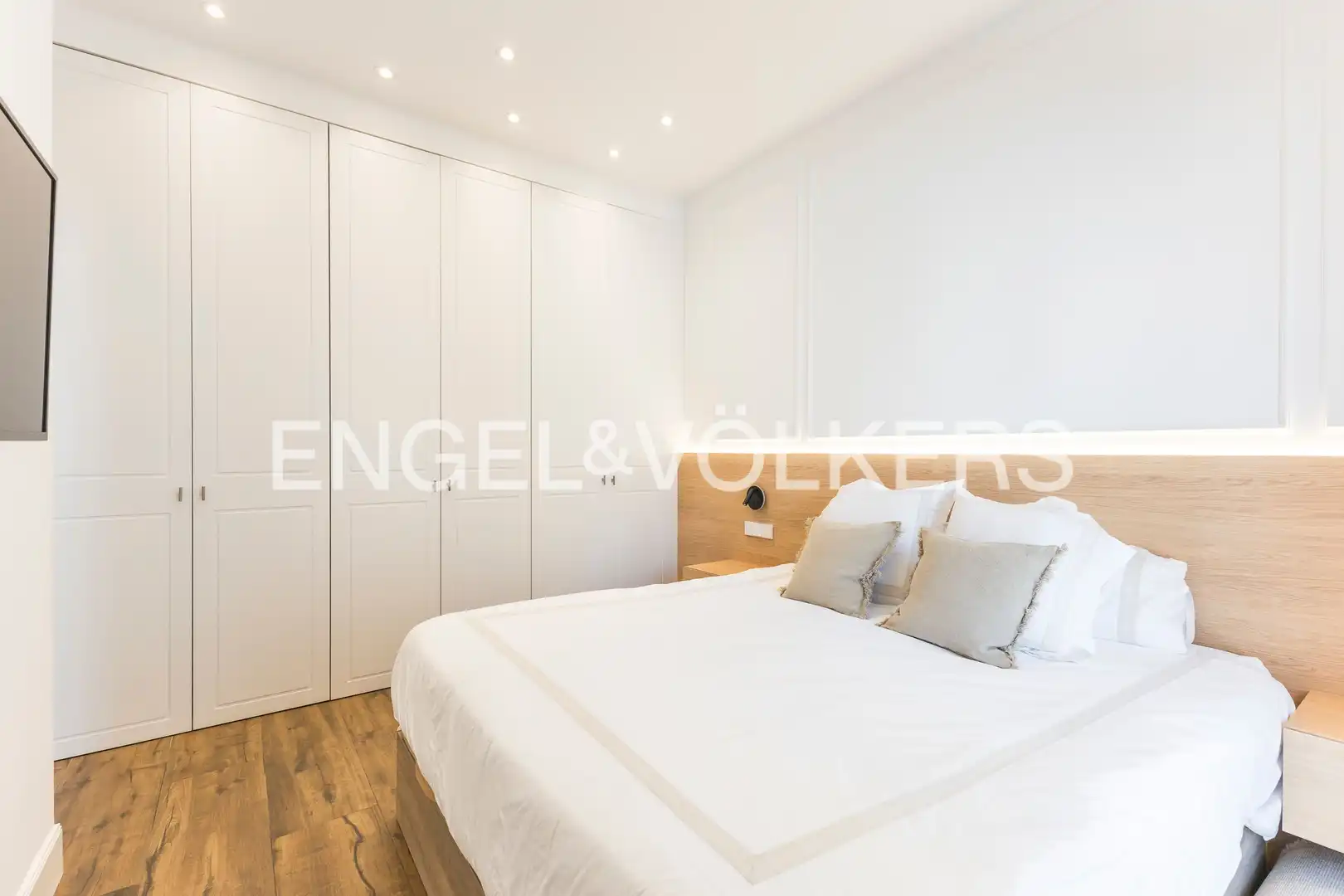 Schlafzimmer von Wohnung zum Verkauf in Madrid mit Klimaanlage, Heizung und Terrasse