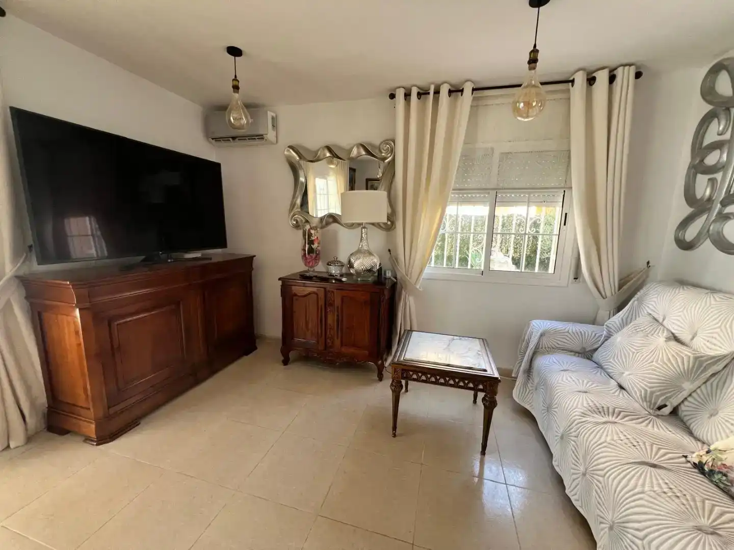Sala de estar de Casa o chalet en venta en Mont-roig del Camp con Aire acondicionado, Terraza y Piscina