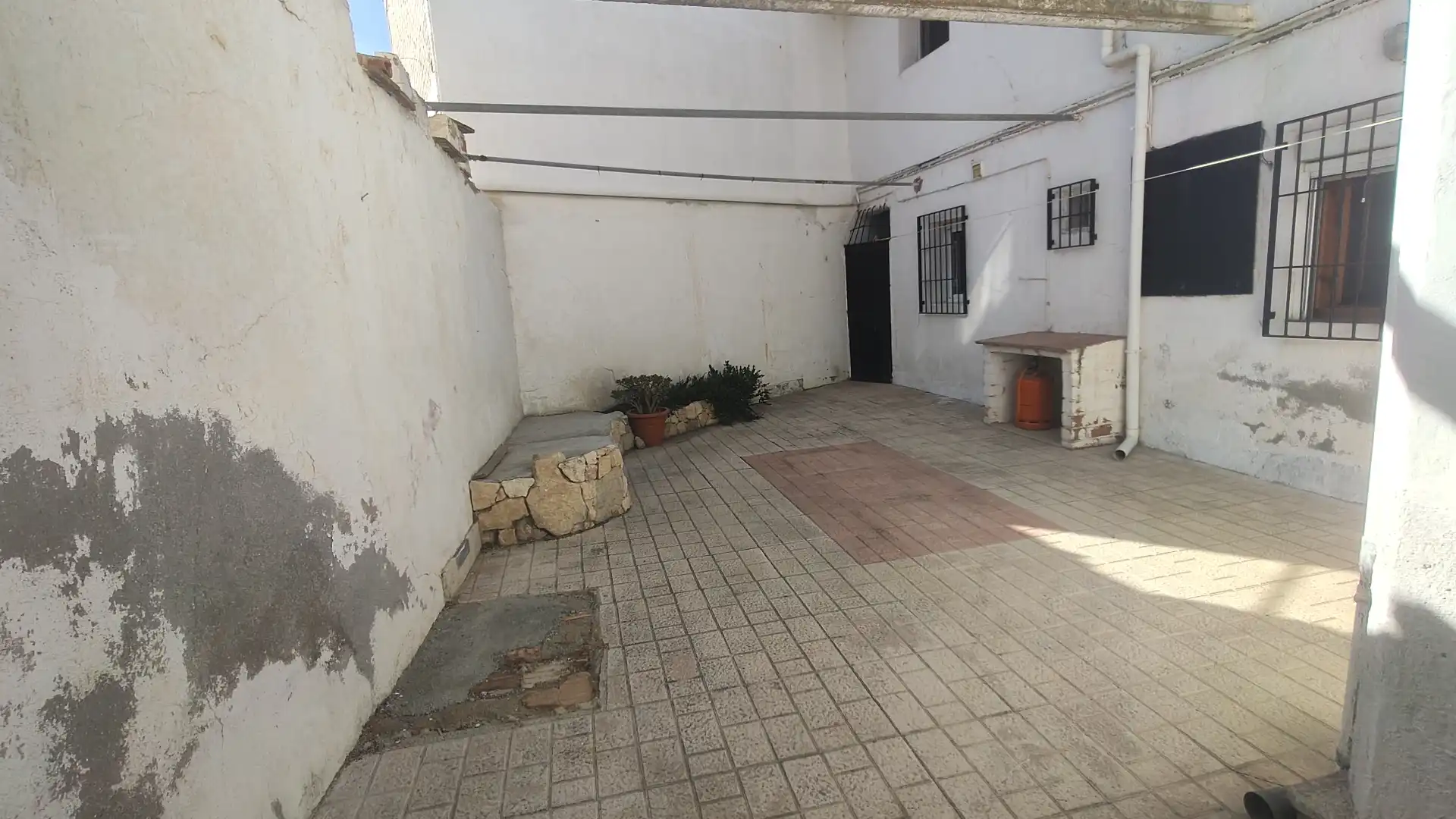 Casa o xalet en venda en Baza amb Moblat