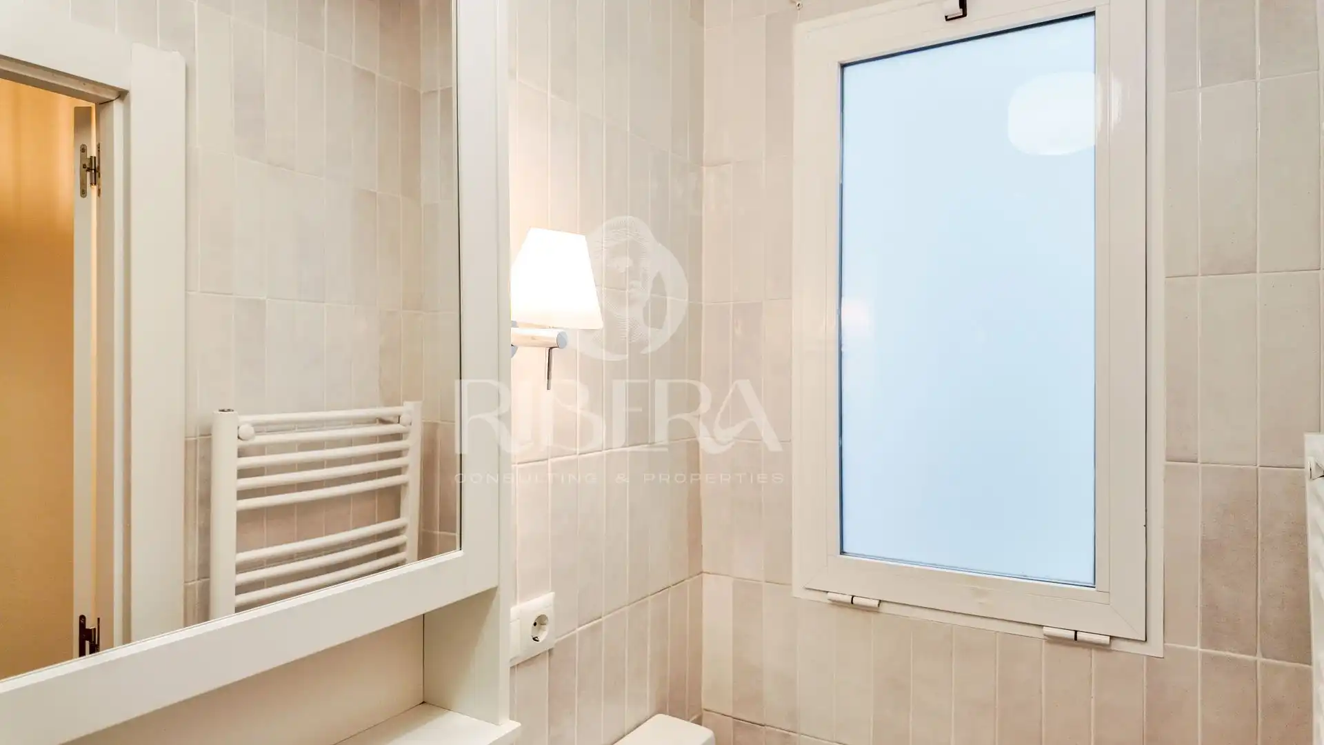Bathroom of Flat for sale in Extramurs