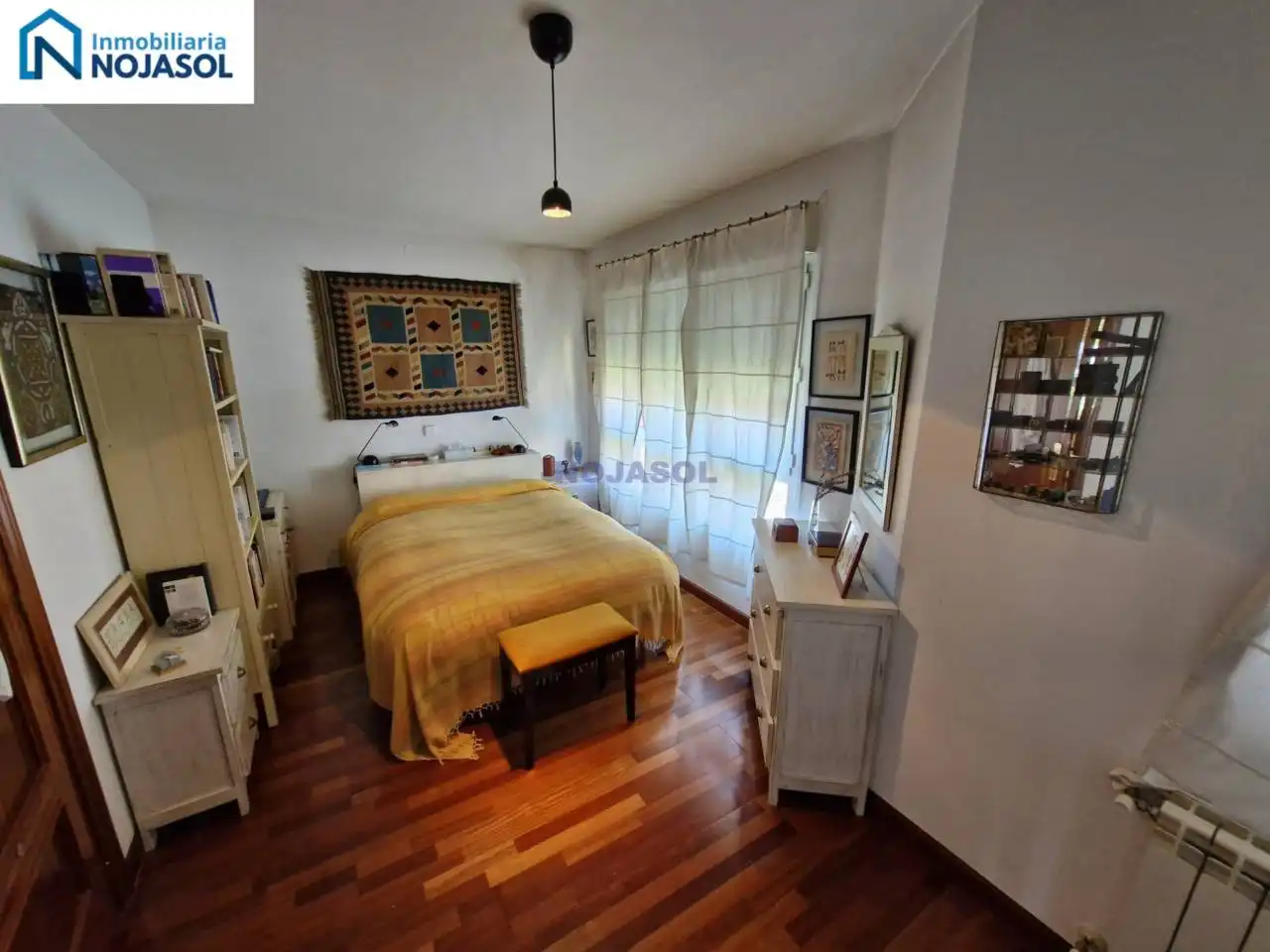 Dormitori de Casa adosada en venda en Escalante amb Calefacció, Jardí privat i Parquet