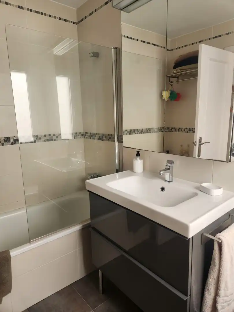 Badezimmer von Wohnung zum Verkauf in San Fernando mit Klimaanlage und Balkon