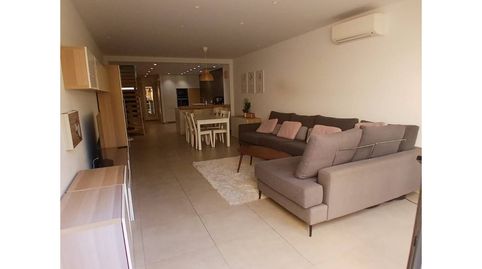 Foto 4 de Casa adosada en venta en Calle Beethoven, Ca n'Aurell, Terrassa