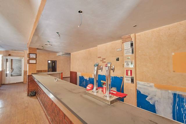 Local comercial en Alquiler en Calle de Antón García Abril, 37 en Parque de los Cineastas