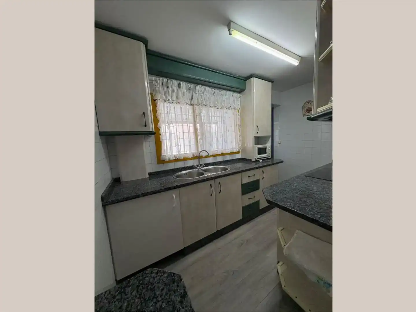 Kitchen of Flat for sale in Malcocinado  with Air Conditioner, Storage room and Furnished
