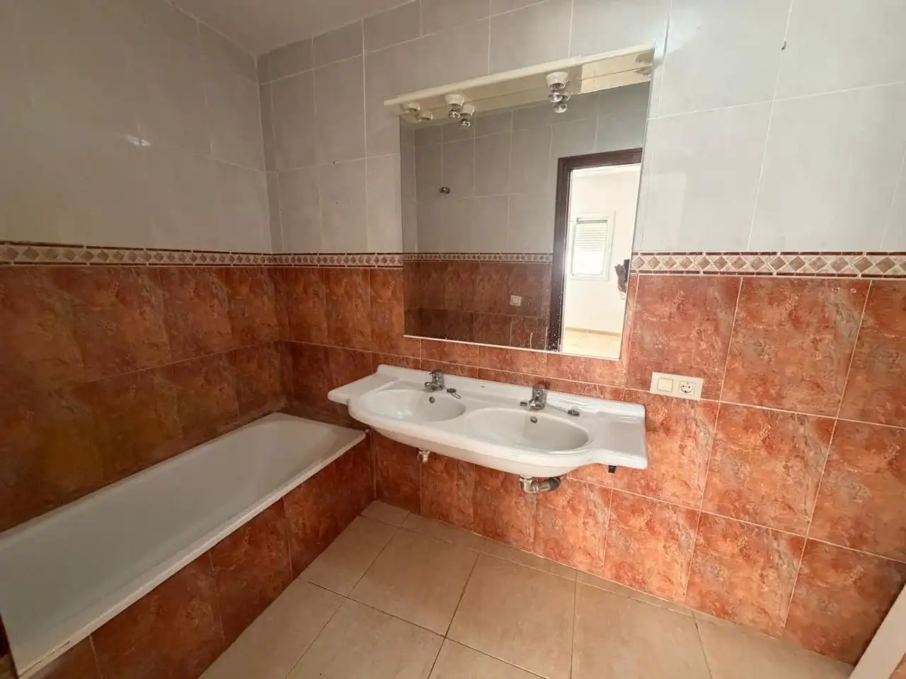 Baño de Piso en venta en Granadilla de Abona con Terraza