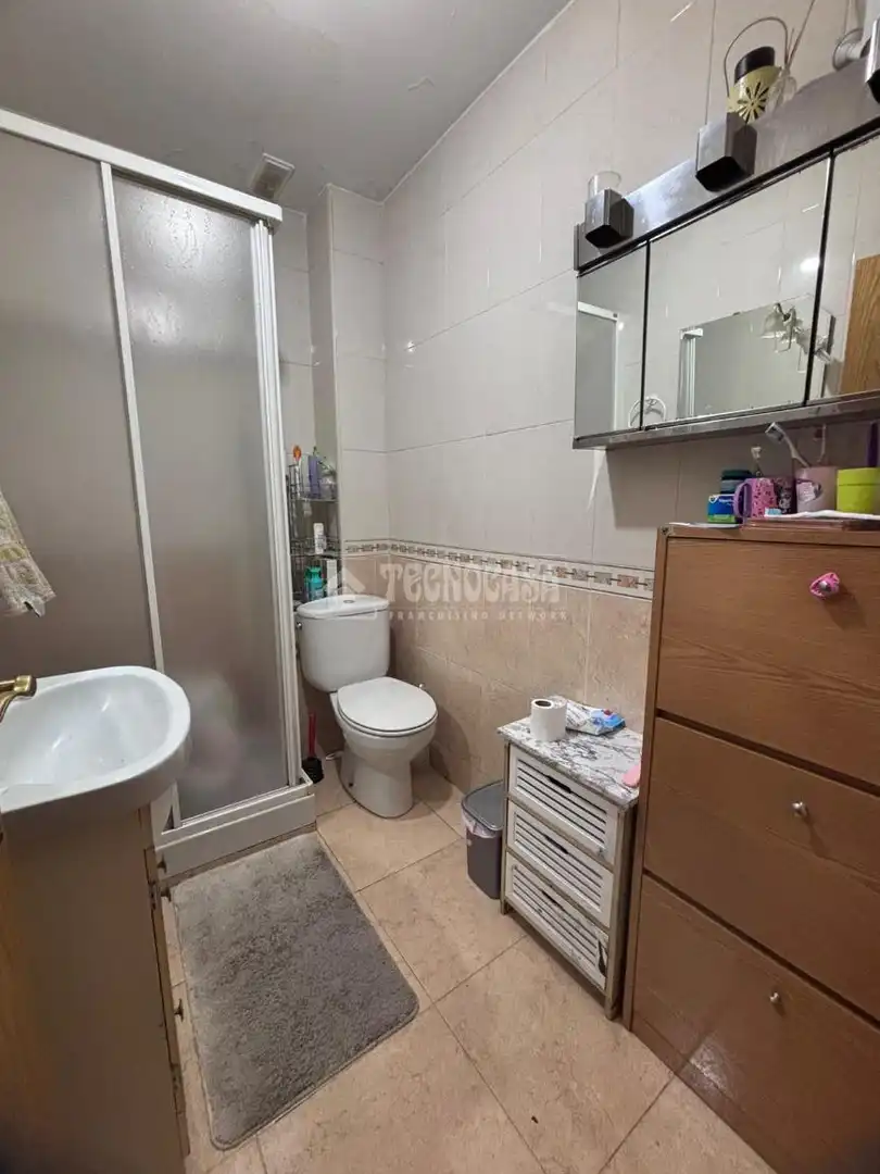 Bathroom of Flat for sale in Alcalá de Henares