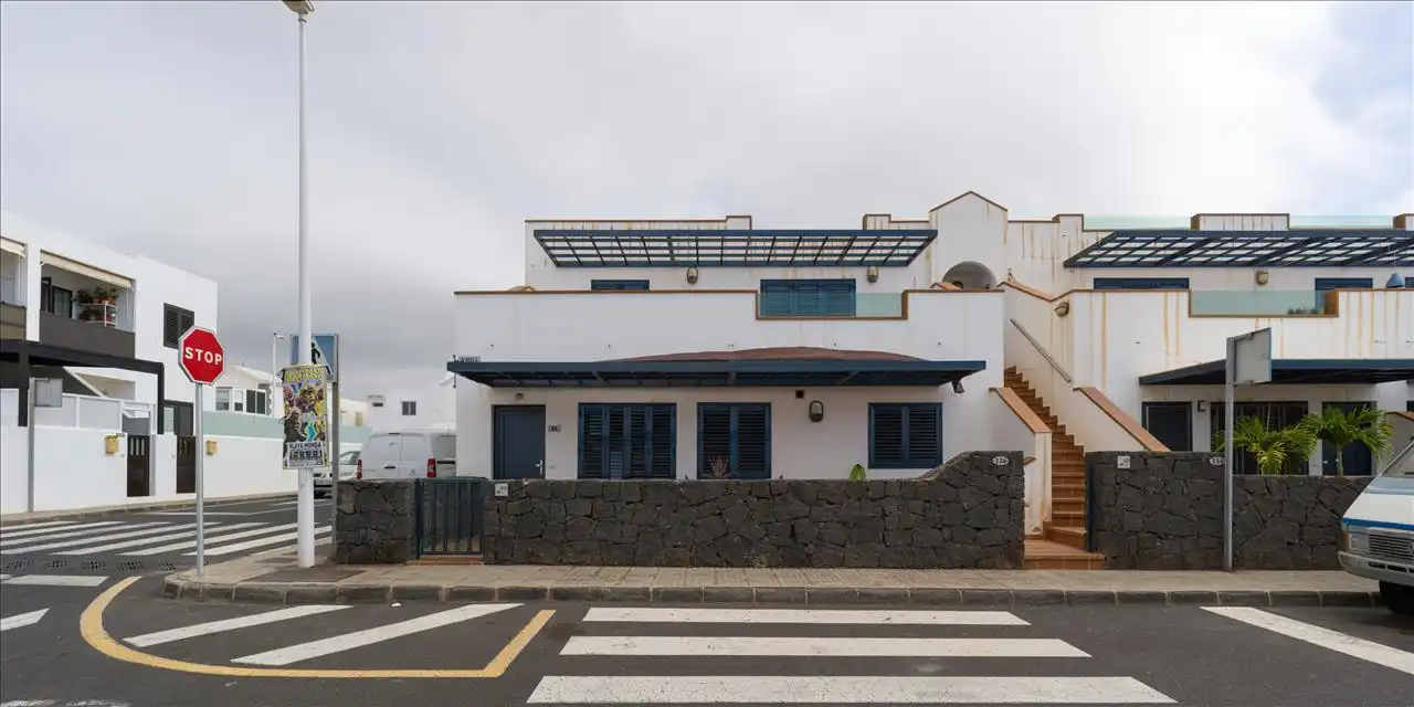 Vista exterior de Piso en venta en San Bartolomé con Terraza