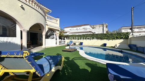 Foto 3 de Casa o chalet en venta en Carrer Sant Mori, -1, Moxó - Sant Mori, Empuriabrava