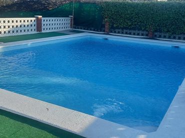 Villa con piscina in vendita a Peña de las Águilas