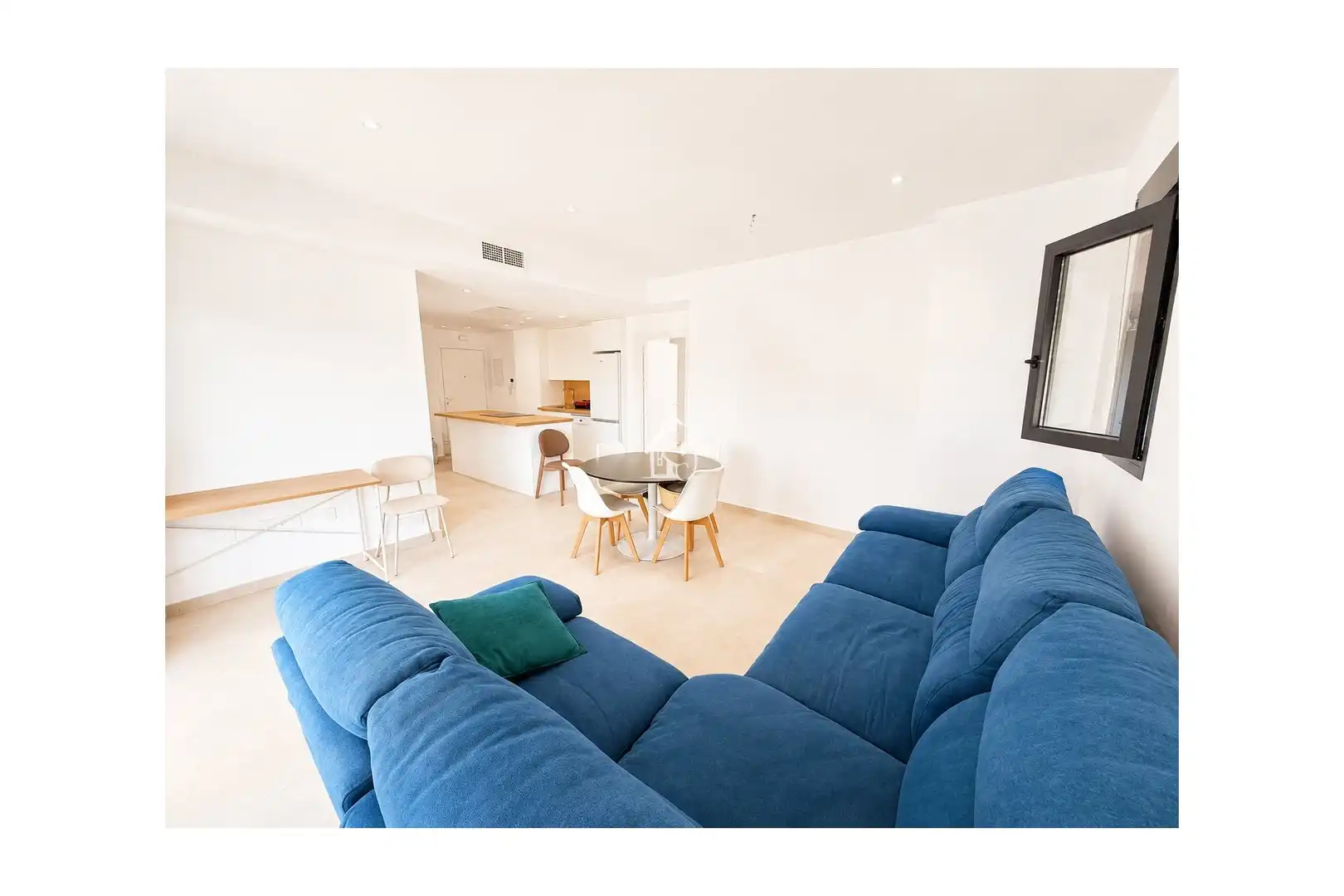 Sala d'estar de Apartament de lloguer en San Pedro del Pinatar amb Aire condicionat, Jardí privat i Terrassa