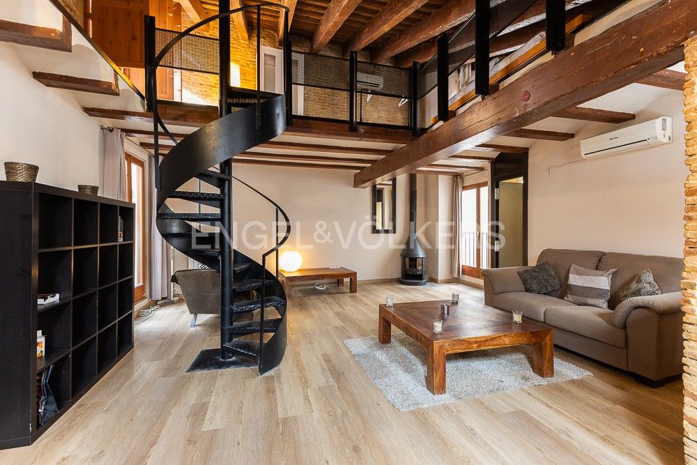 Sala d'estar de Apartament de lloguer en  Valencia Capital amb Aire condicionat, Calefacció i Parquet