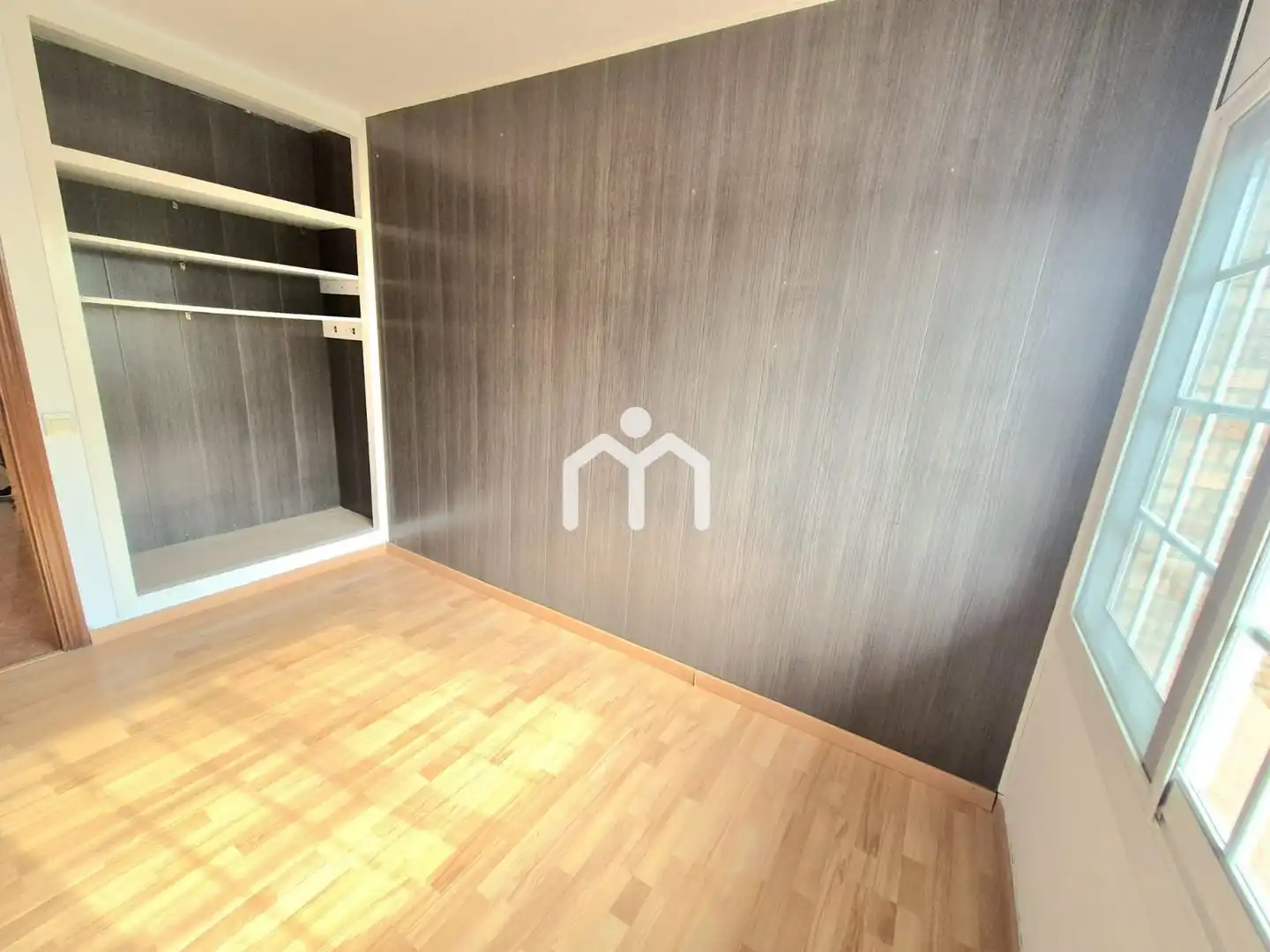 Habitación de Casa adosada en venta en Premià de Dalt con Calefacción, Parquet y Terraza