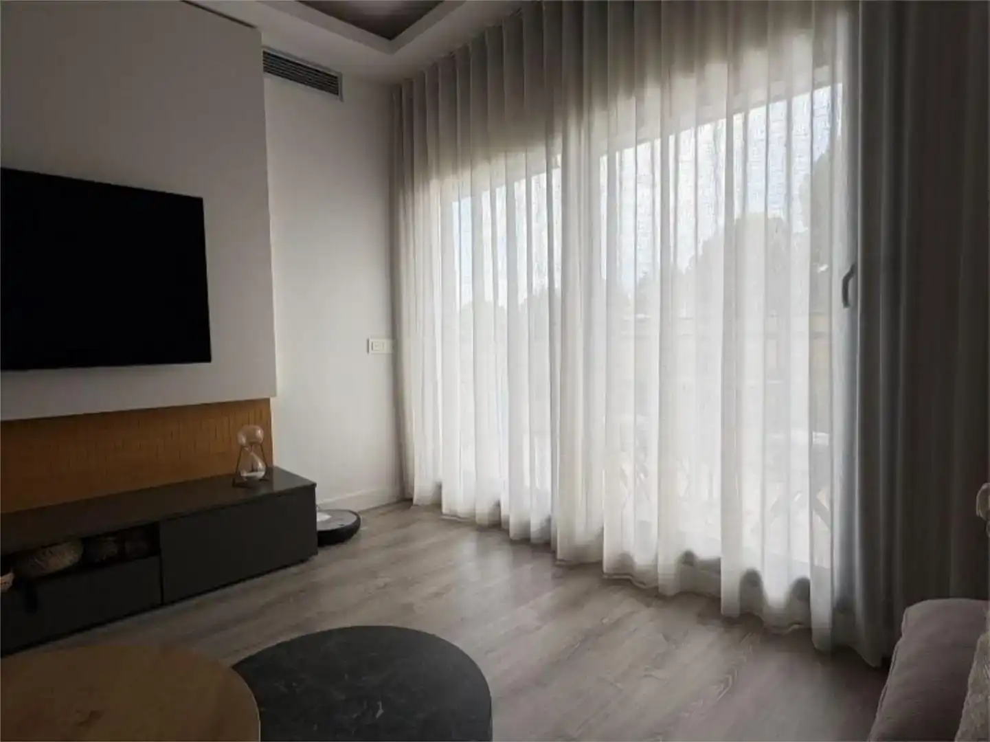 Living room of Flat for sale in Sabadell  with Air Conditioner and Swimming Pool
