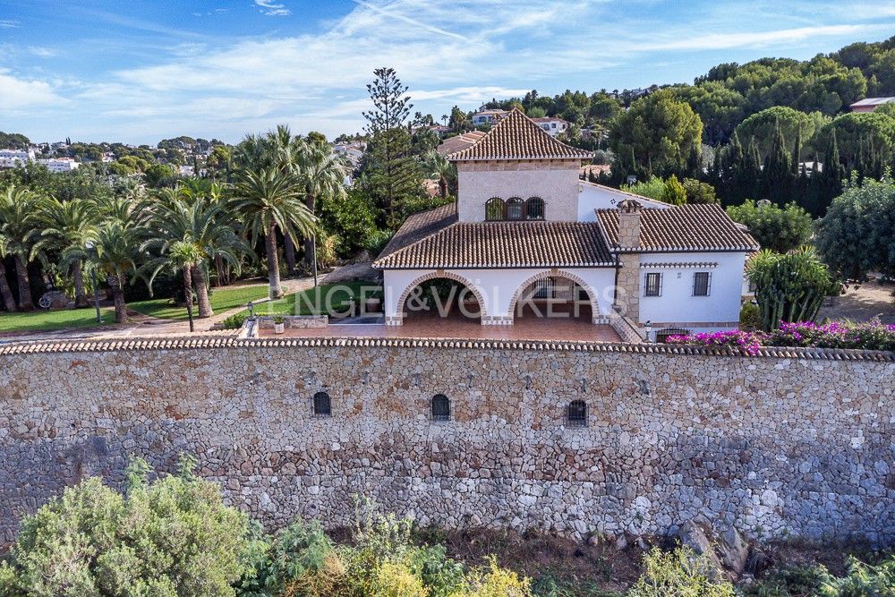 Exterior view of House or chalet for sale in Dénia  with Air Conditioner, Heating and Private garden