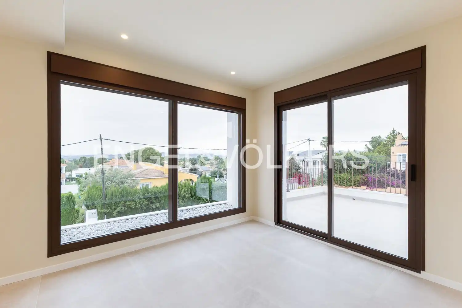 Houses for sale in L'Eliana  with Air Conditioner, Heating and Private garden
