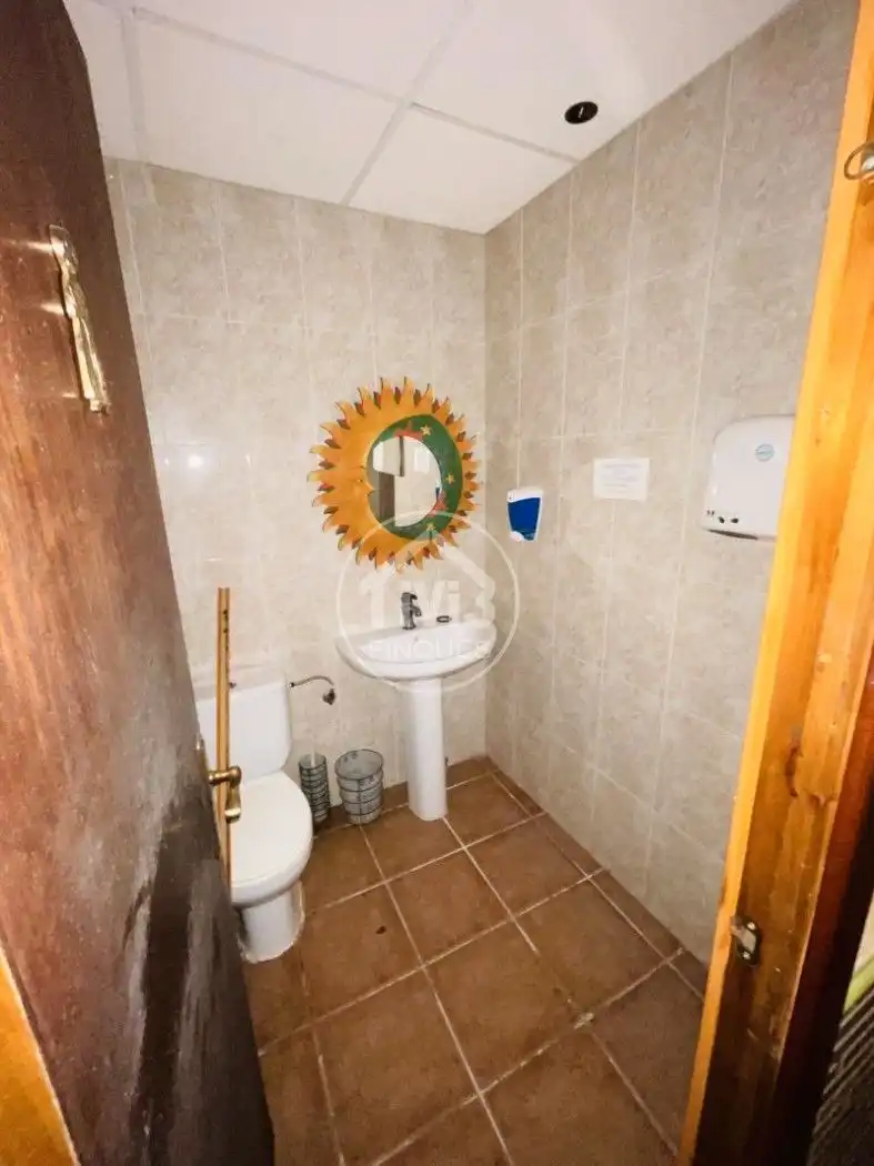 Local commercial à vendre à Avinguda Maria Cristina, imagen 13