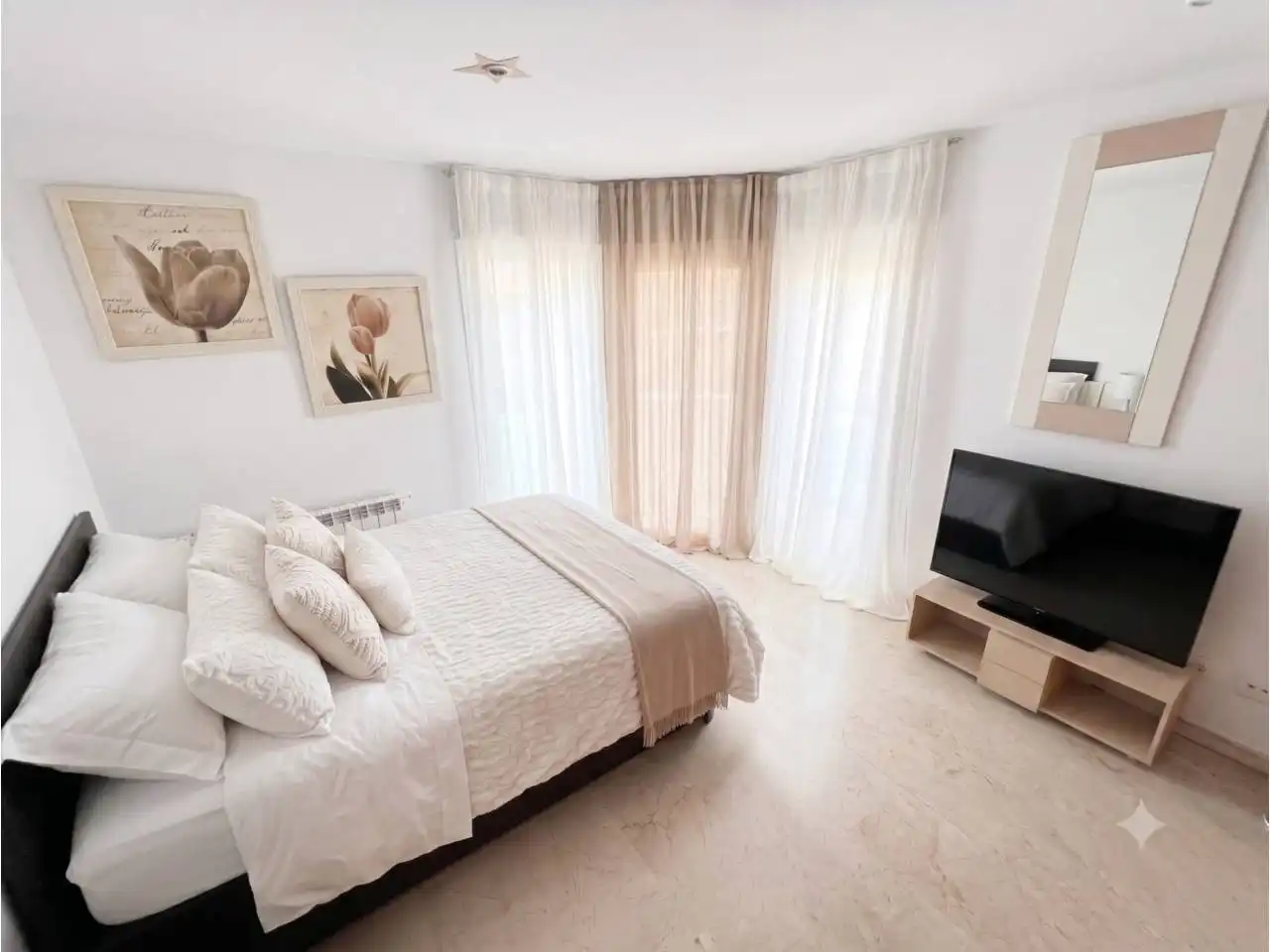 Habitación de Piso en venta en Zaragoza con Calefacción, Amueblado y Balcón