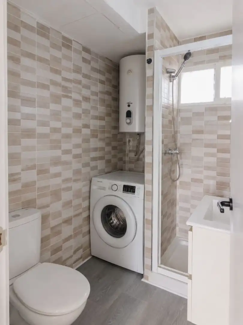 Bany de Apartament en venda en Benalmádena amb Aire condicionat, Jardí privat i Parquet