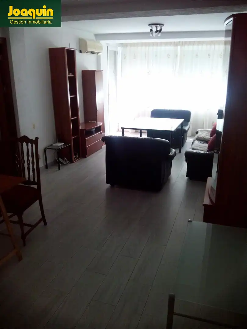 Wohnzimmer von Wohnung zur Miete in Córdoba