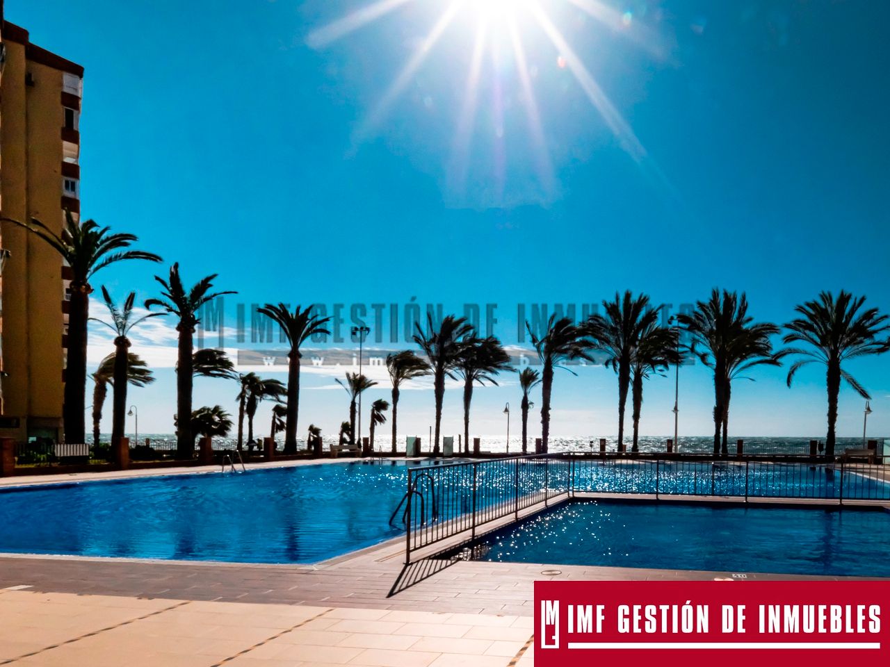 Piscina de Pis en venda en Algarrobo amb Terrassa, Moblat i Piscina comunitària