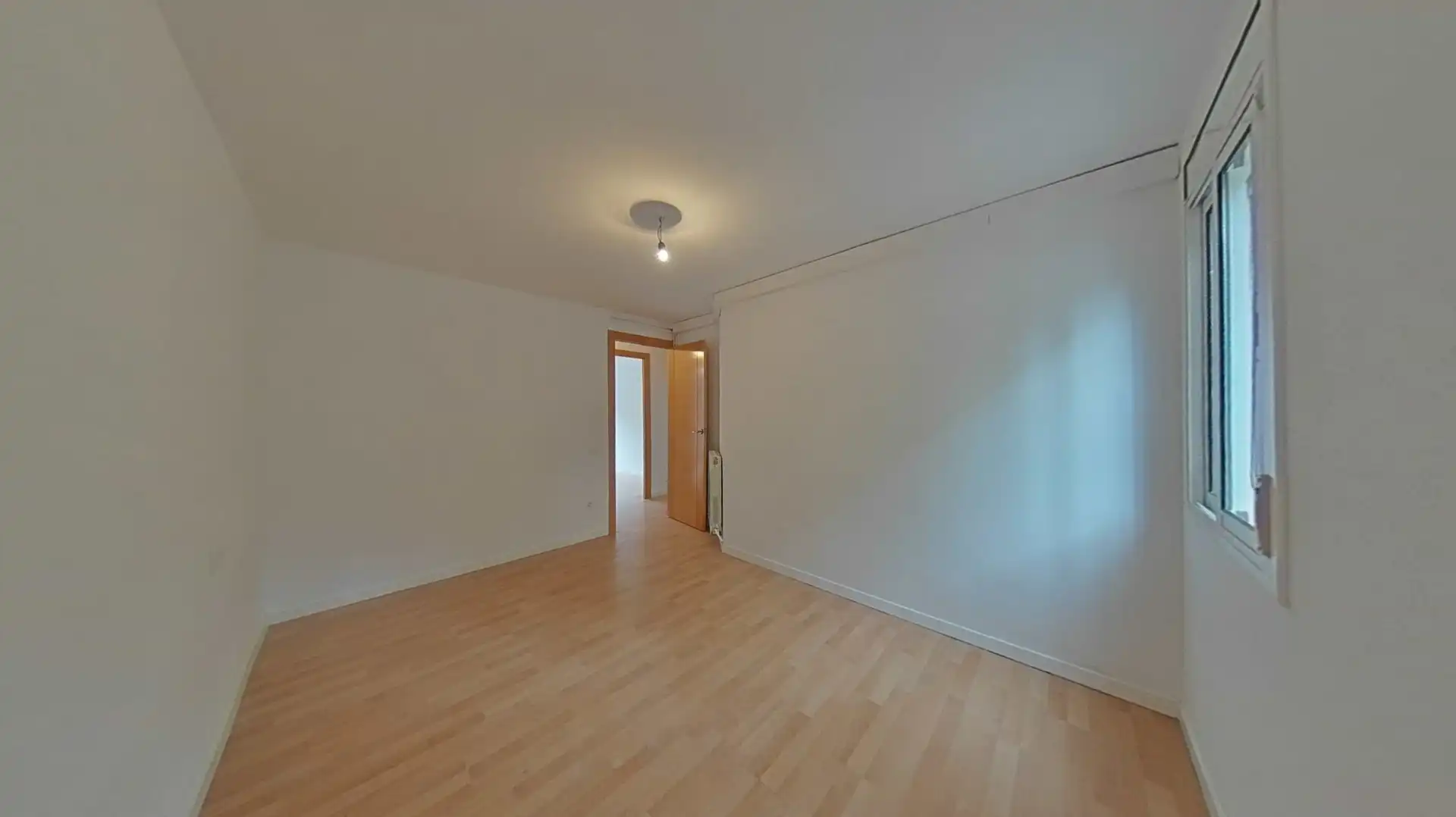 Bedroom of Flat for sale in L'Hospitalet de Llobregat  with Air Conditioner and Heating